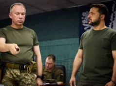 Selenskyi diskutiert Frontsituation und Luftabwehrbedarf mit Oberkommandierendem