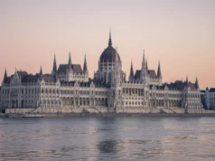 Ungarn betrachten Ukraine als größte Bedrohung — Umfrage