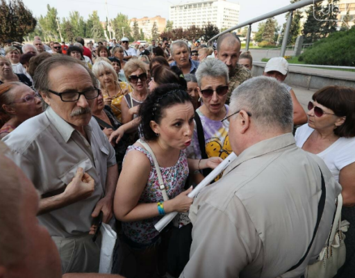 Kundgebung in Zaporizhia wegen Stromausfall: Forderung nach Wiederherstellung des Lichts